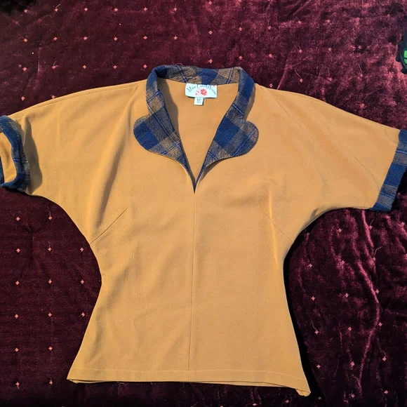 Plaid Trim Mustard Top - Picture 1 of 4